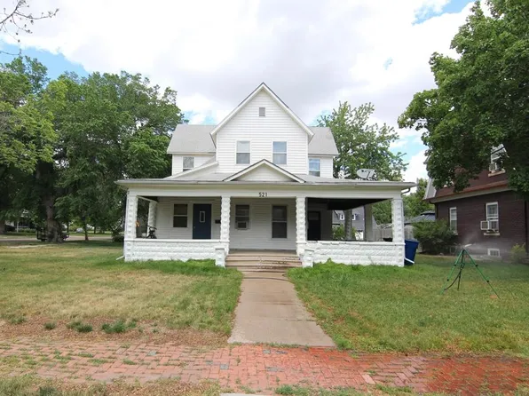 521 W 22nd St, Kearney, NE 68845