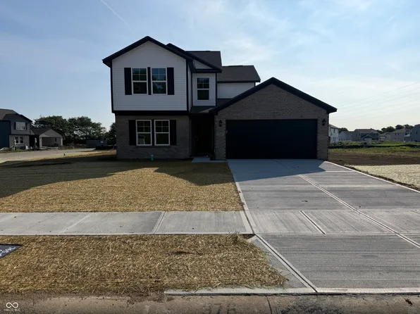 8600 N Seneca Dr, Muncie, IN 47303