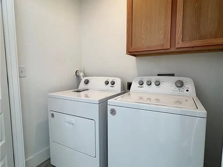 1341 W Hendrix St #4 — Photo 10
