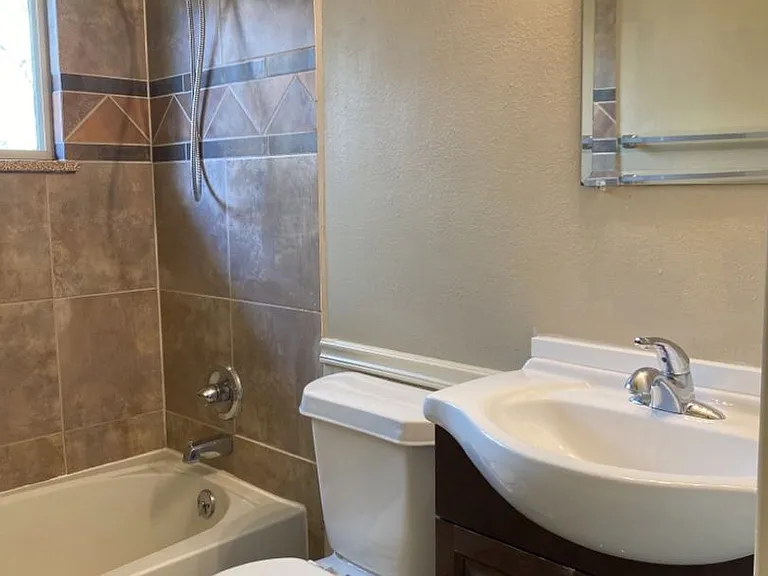 125 E Mrytle Flats — Photo 25