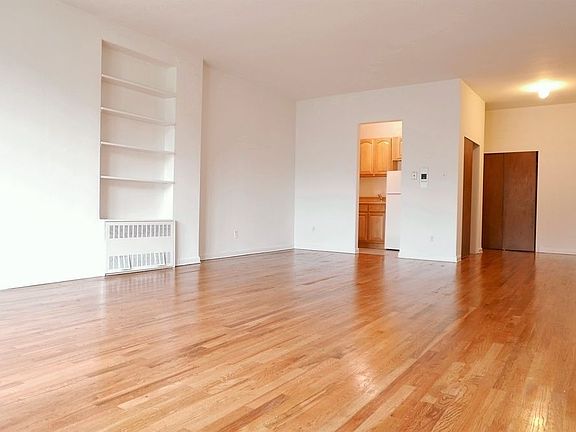 2nd image of 71 W 85th St APT 5B