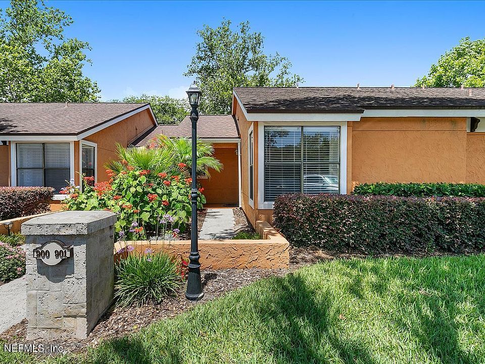 1st image of 901 Jetty Ct