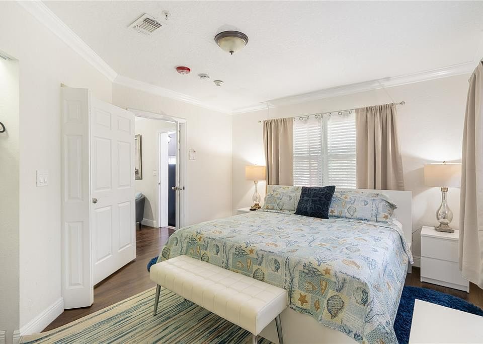 1st image of 2625 NE 13th Ct #3
