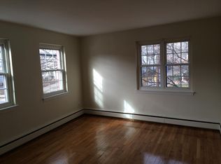 22 Hillside Ave, Metuchen, NJ 08840