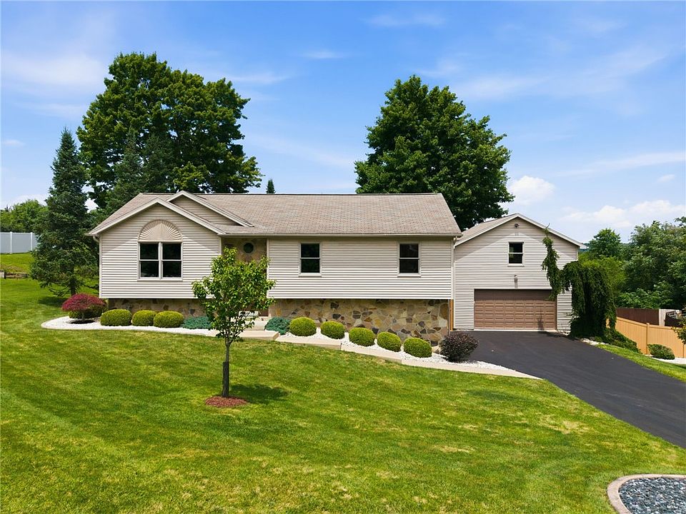 1st image of 422 Primrose Dr