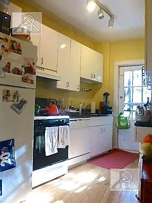 174 Winthrop Rd #5 Photo 1