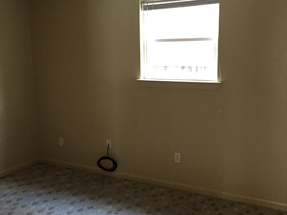 4th image of 4209 Yates St APT B