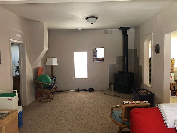 3rd image of 923 Gallinas St
