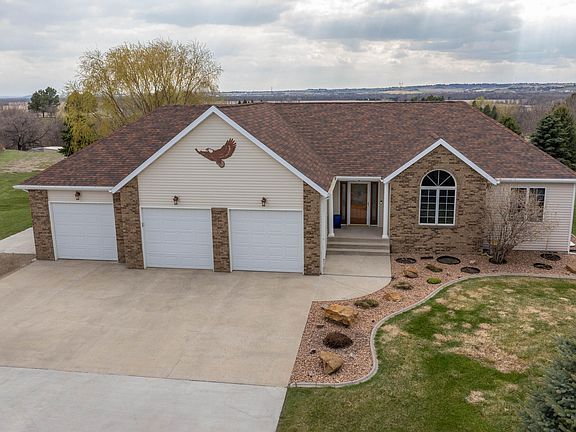 4th image of 4601 Blue Spruce Rd
