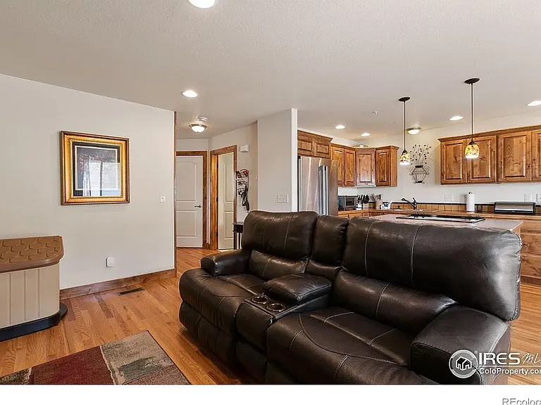 1404 S California Ave — Photo 4