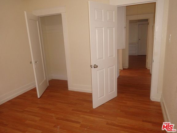 2nd image of 1332 W 65th St