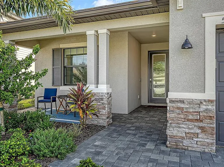 5225 Blue Crush St — Photo 4