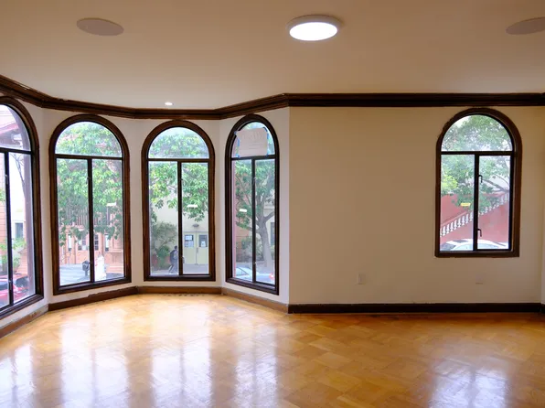 3530 22nd St, San Francisco, CA 94114