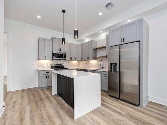 3rd image of 7932 Boy St #A