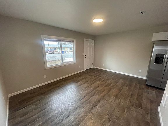 5th image of 205 S Elizabeth Rd