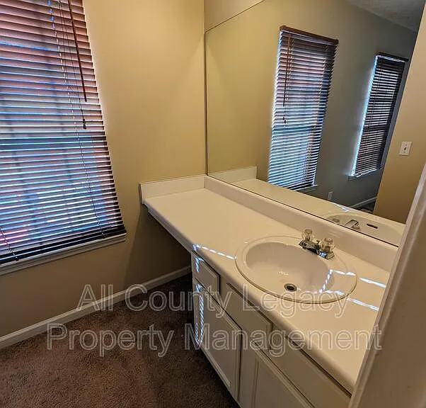 3757 Meadow Creek Dr — Photo 6