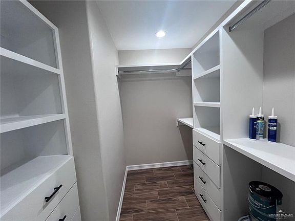 5th image of 1724 La Paloma Ave