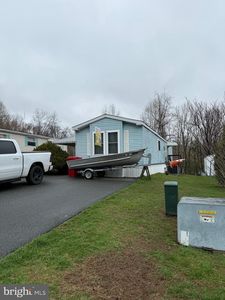 317 Ashford Ln, Hereford, PA, 18056