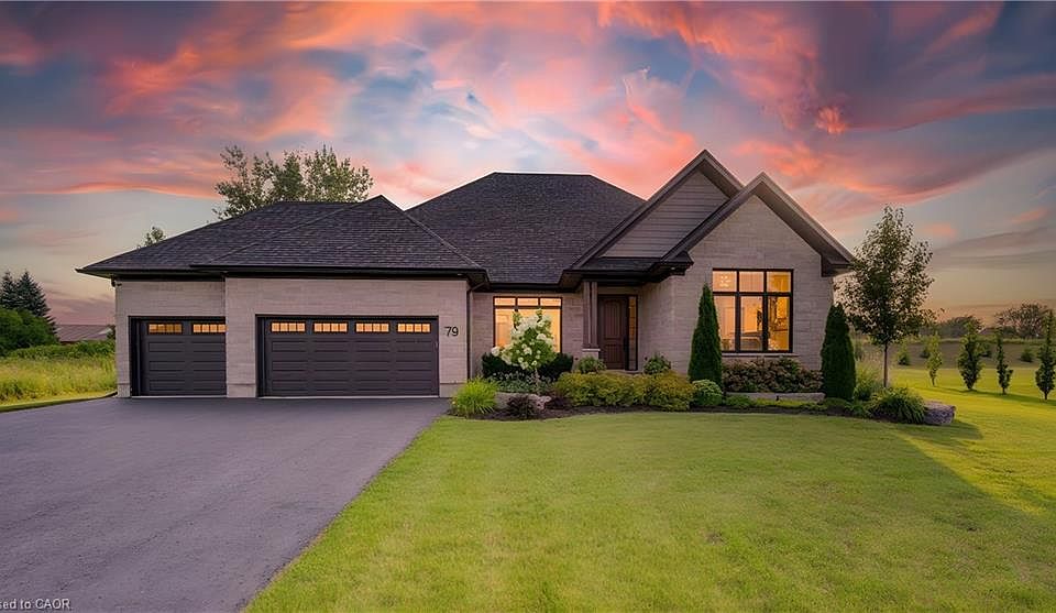 1st image of 79 Sunset Hills Cres