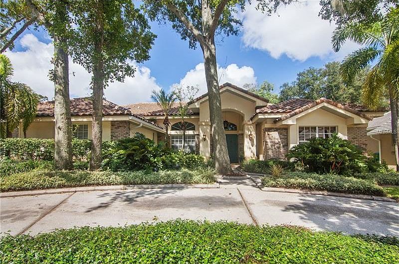 1st image of 365 Old Oak Cir