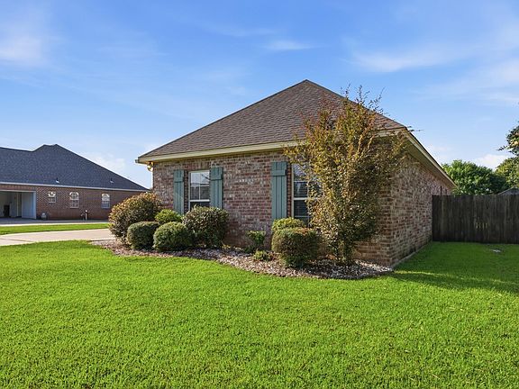 4th image of 149 Sunline Dr