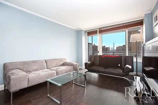 Rented by REAL New York | media 10