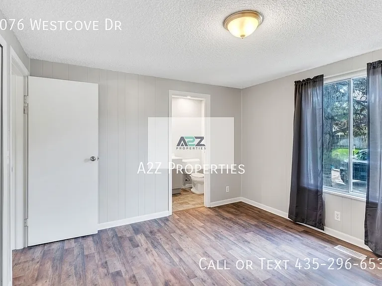 3076 Westcove Dr — Photo 9