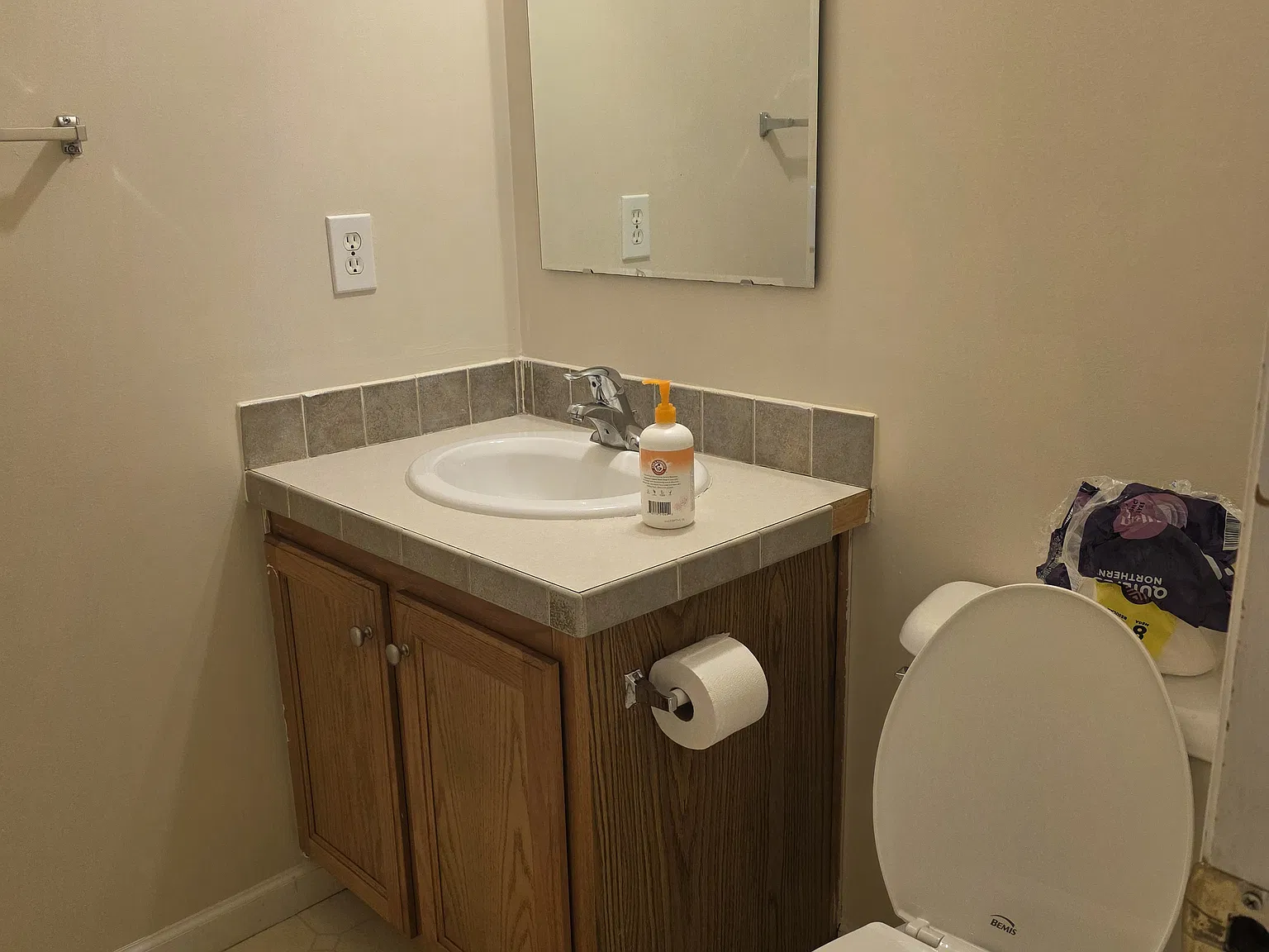 3 bed, 1.5 bath, 1500 sqft, $2,750 — Photo 3