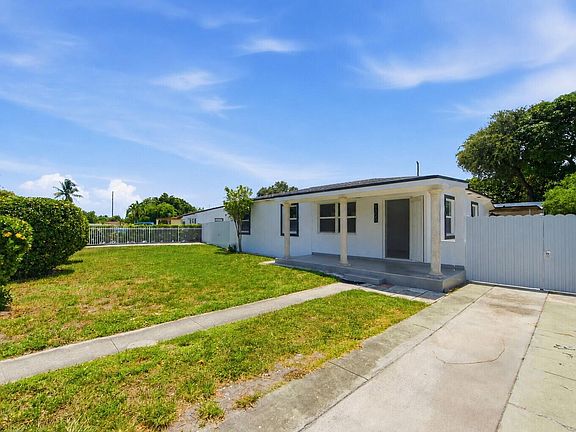 2nd image of 8800 NW 33RD AVE Avenue