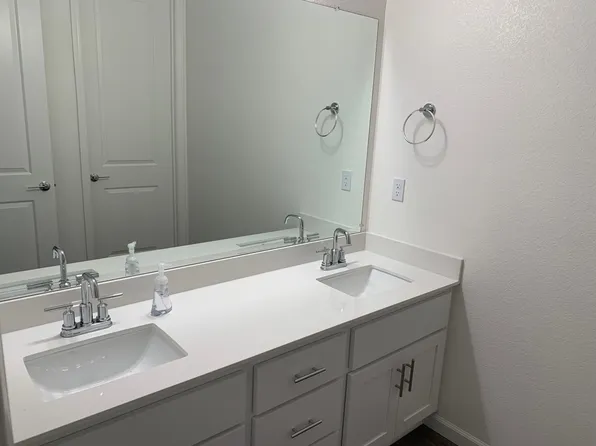 2936 Chatelet Walk, Sacramento, CA 95834