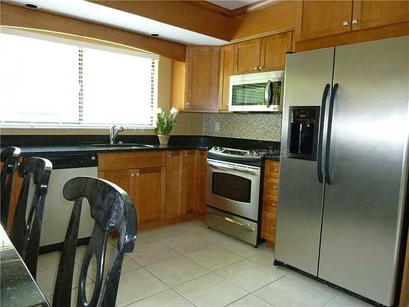 4th image of 17019 Shady Pines Dr