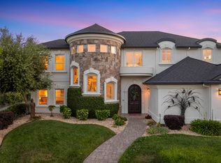 2570 Crescent Moon Ct, Redding, CA 96001