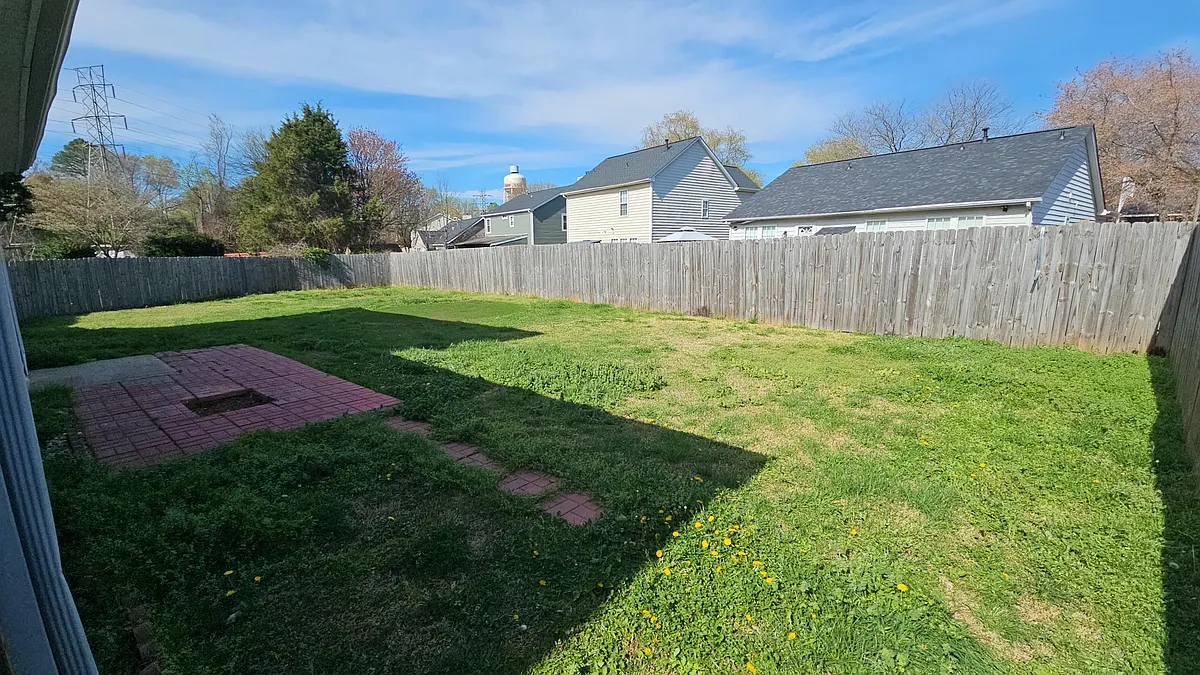 Building Photo - 1709 Starling Ct