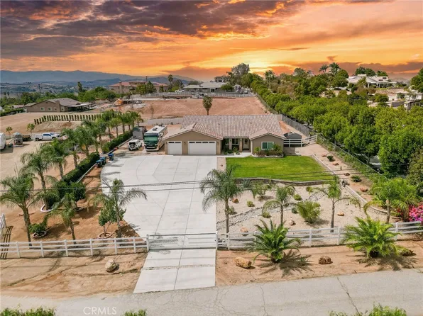 16073 Capella St, Riverside, CA 92504