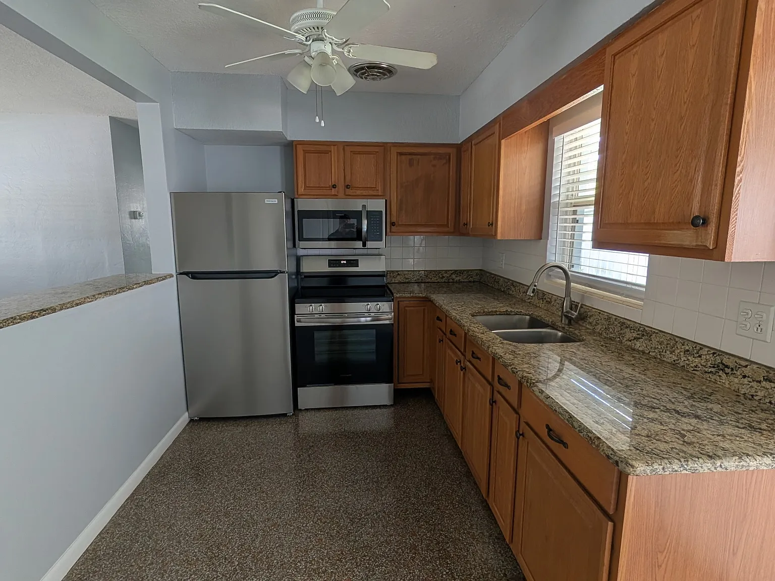 2 bed, 1.5 bath, 1200 sqft, $2,250 — Photo 4