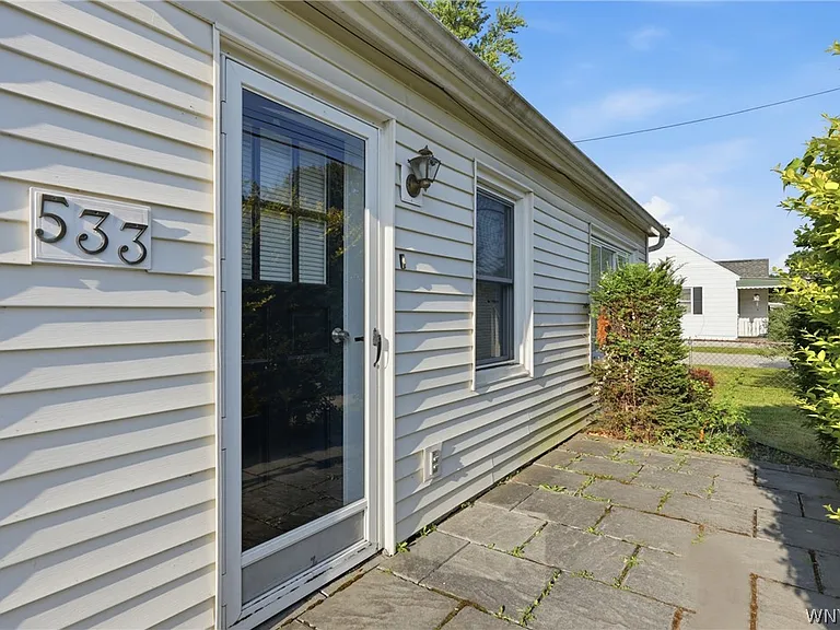 533 Euclid Ave — Photo 3