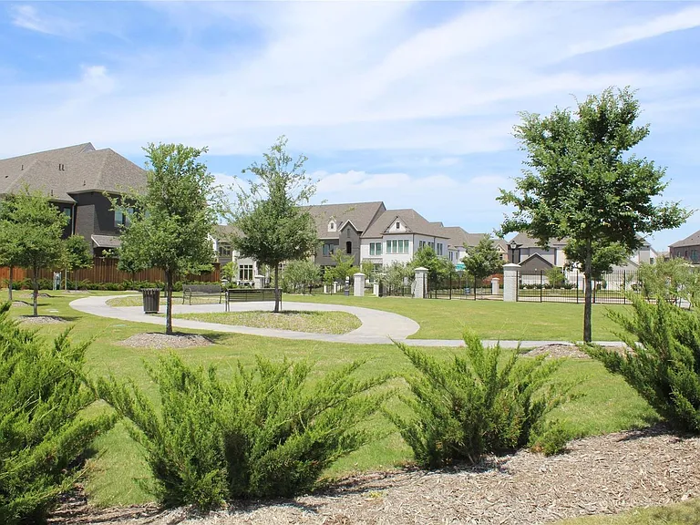 12032 Dahlia Bay Dr — Photo 20