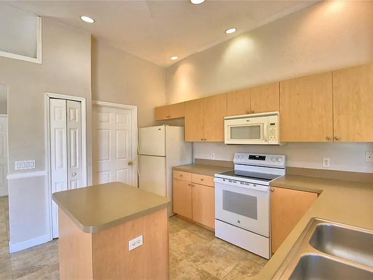 223 Grouper Ct — Photo 29