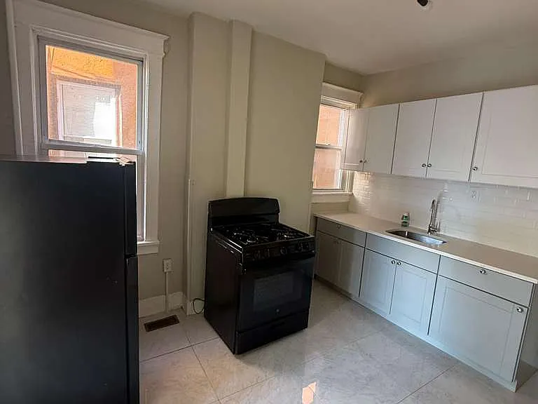 88 Grace St #1 — Photo 3
