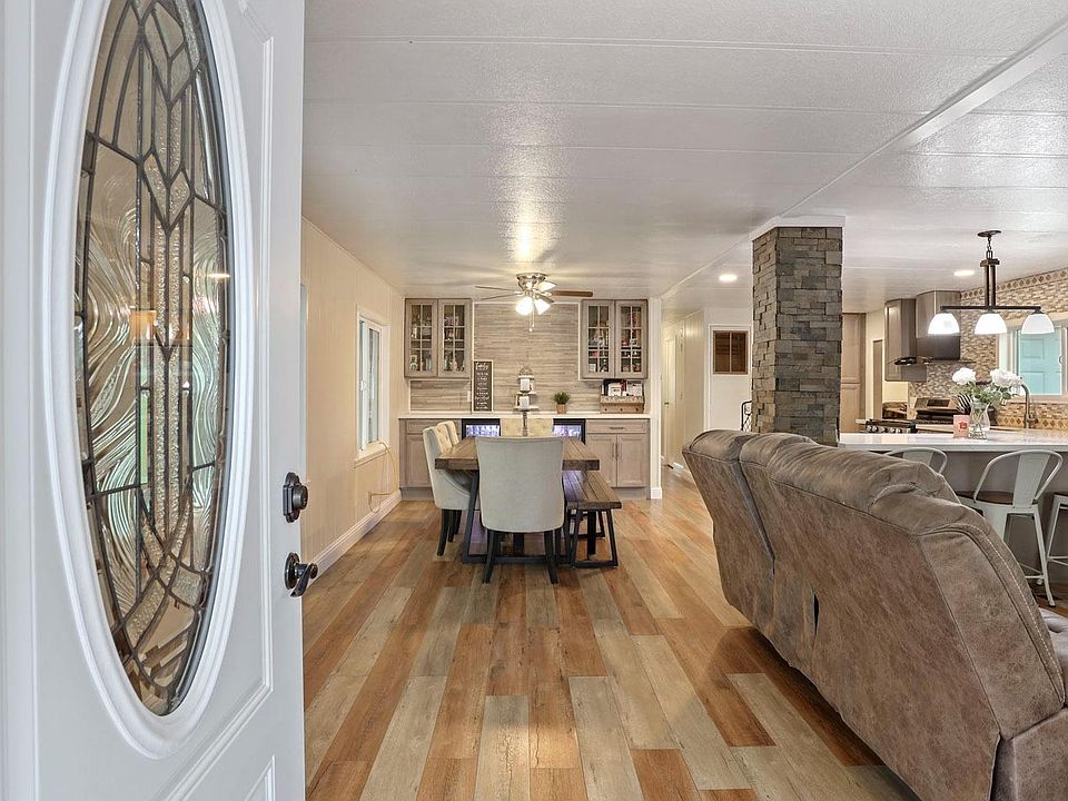 1st image of 2929 N Macarthur Dr #51