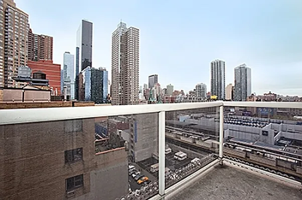 Rented by Citi Habitats | media 37