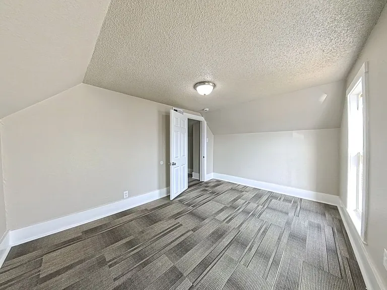306 W Reed St — Photo 18