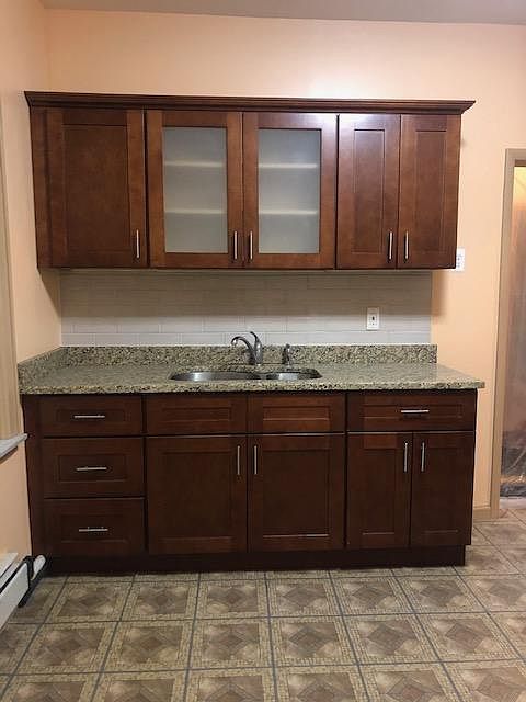 2nd image of 438 N 11th St Floor 2