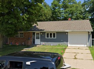 1225 Viking Dr, South Bend, IN 46628