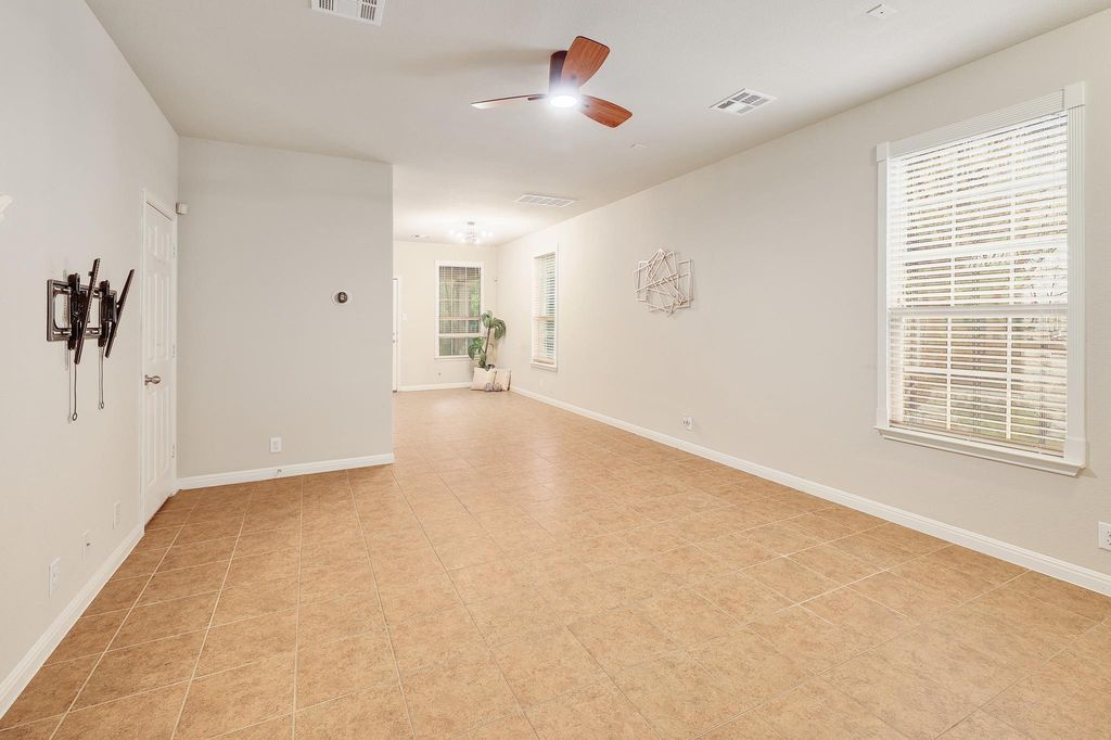 1310 Parmer Ln #1902, Austin, TX - View 4