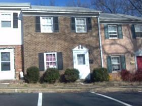 1st image of 229 Olde Greenwich Dr