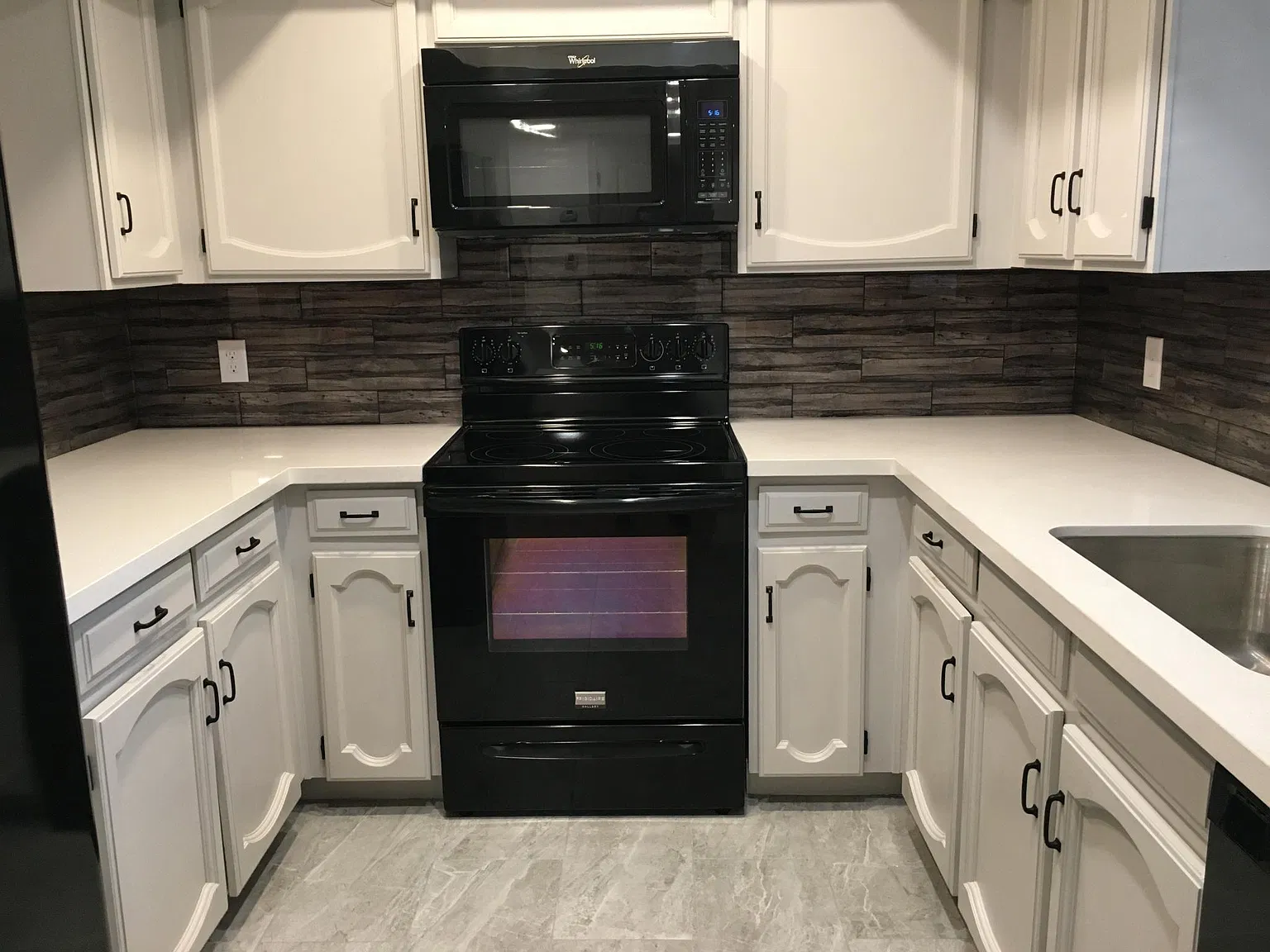 2 bed, 1202 sqft, $1,990 — Photo 3