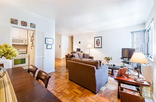 Rented by Halstead Real Estate | media 20