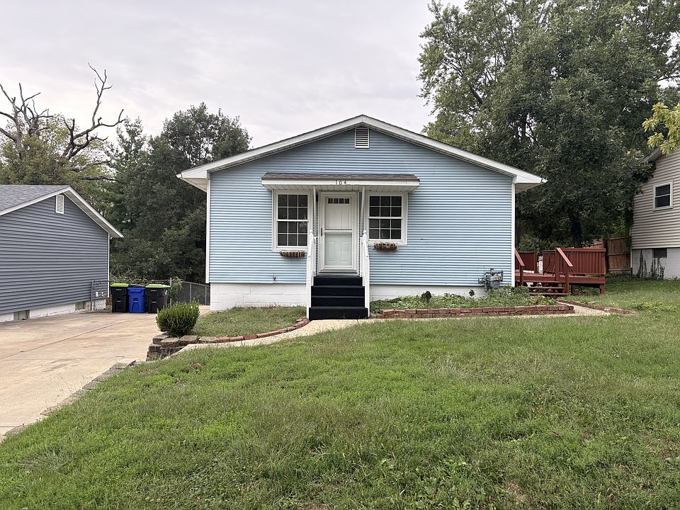 1st image of 104 Madison Dr