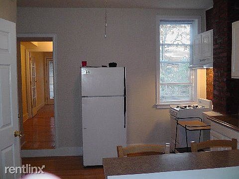Photo4-Kitchen